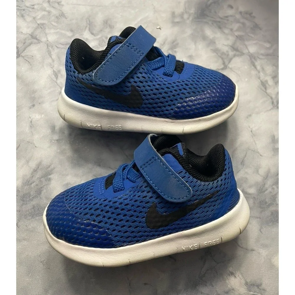 Blue Nike Baby Boy Toddler Shoes, Size 4 - Picture 3 of 4